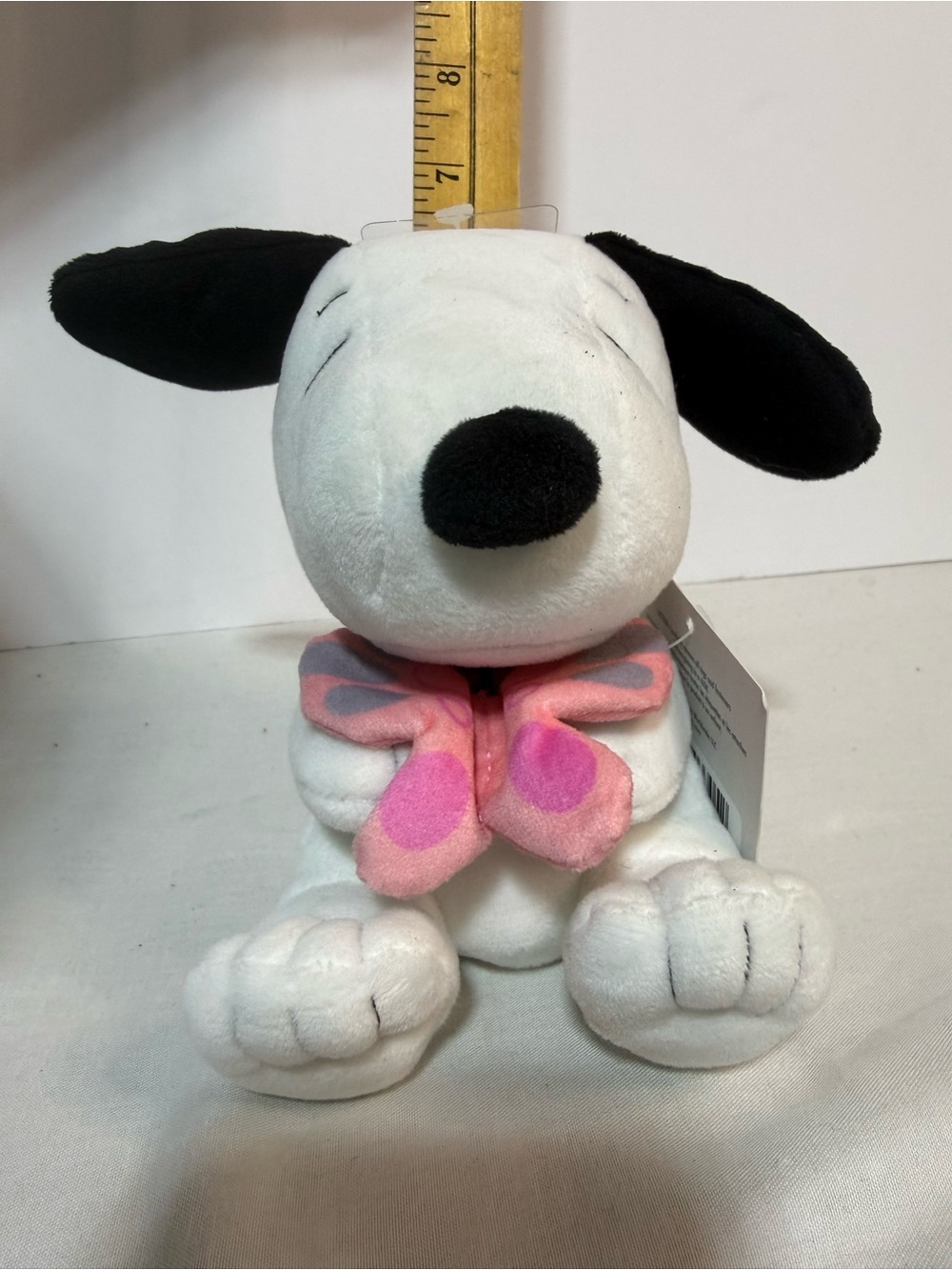 Hallmark Peanuts Snoopy Plush Holding Pink Butterfly 6" MJM3274 2024 NWT - Picture 2 of 7